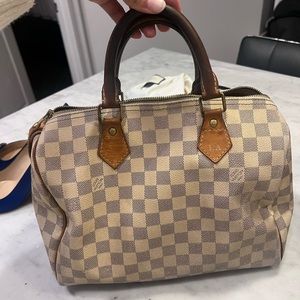Fair Condition LV speedy 30 Authentic